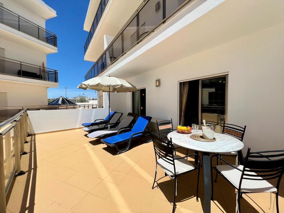 شقة Albufeira Terrace With Pool By Homing المظهر الخارجي الصورة